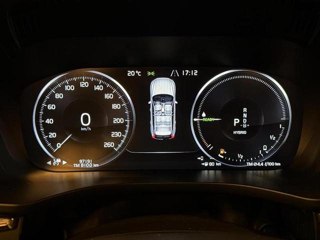 VOLVO XC60 T8 R-DESIGN — foto 19