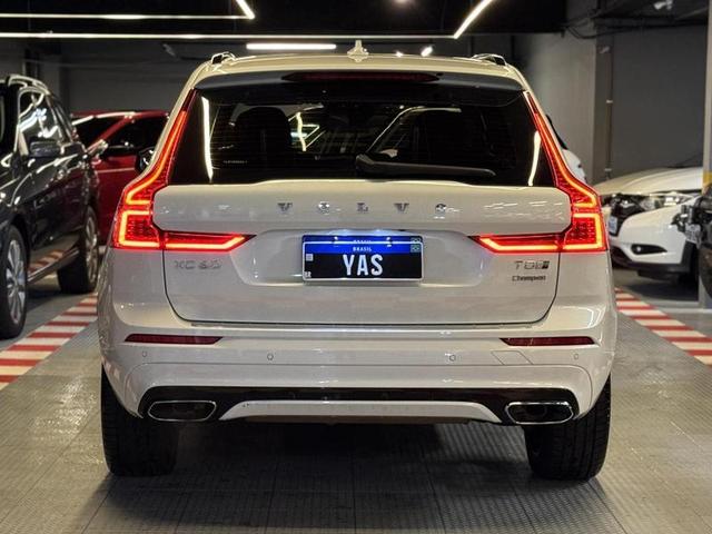 VOLVO XC60 T8 R-DESIGN — foto 5