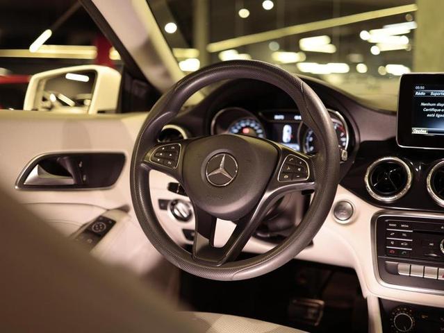 MERCEDES-BENZ CLA180 — foto 13