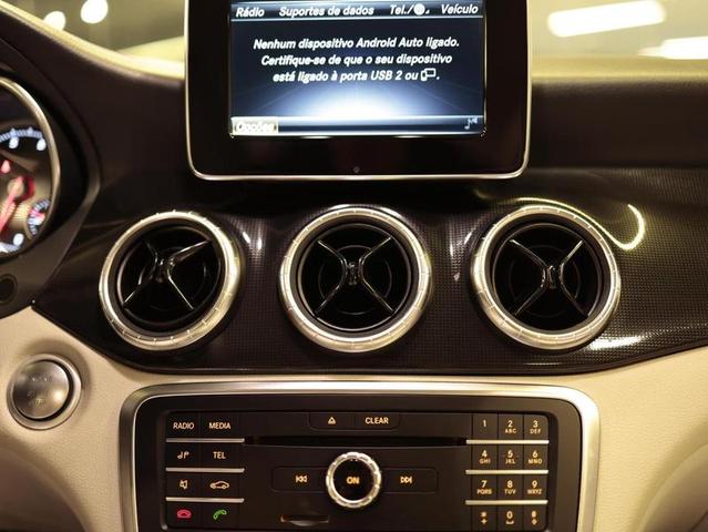 MERCEDES-BENZ CLA180 — foto 15