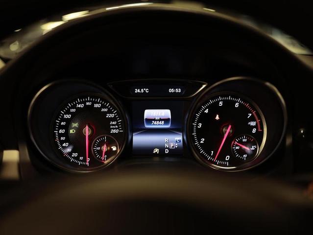 MERCEDES-BENZ CLA180 — foto 20
