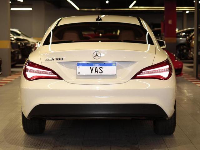 MERCEDES-BENZ CLA180 — foto 5