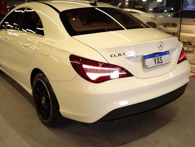 MERCEDES-BENZ CLA180 — foto 8