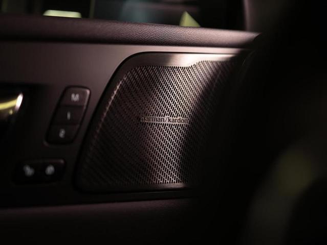 VOLVO XC60 T8 R-DESIGN — foto 16