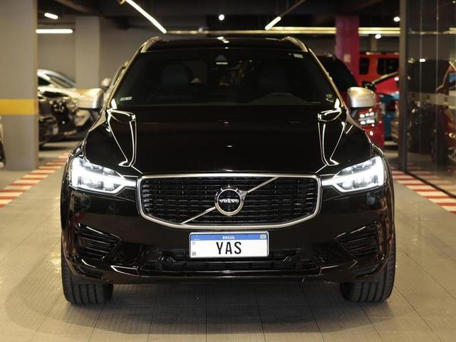 VOLVO XC60 T8 R-DESIGN — foto 2