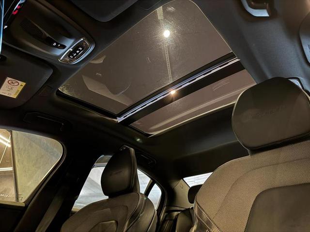 VOLVO S60 T8 R-DESIGN — foto 17