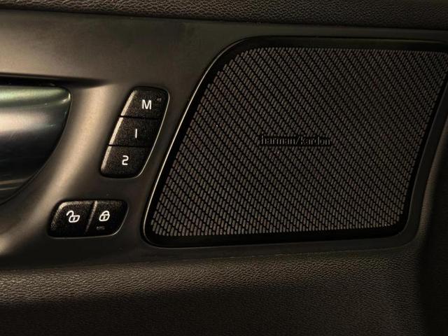 VOLVO S60 T8 R-DESIGN — foto 18