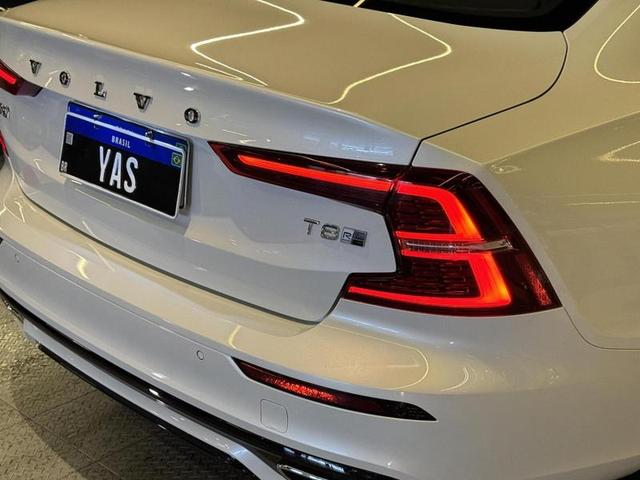 VOLVO S60 T8 R-DESIGN — foto 8