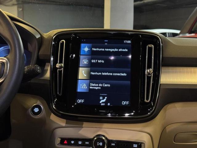 VOLVO XC40 T5H MOMENTU — foto 17