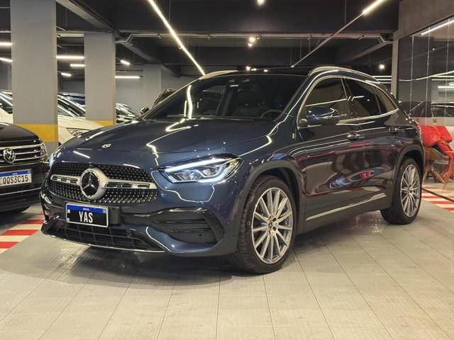 MERCEDES-BENZ GLA200 AMG LINE — foto 3