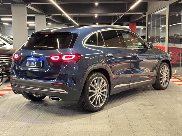 MERCEDES-BENZ GLA200 AMG LINE — foto 6