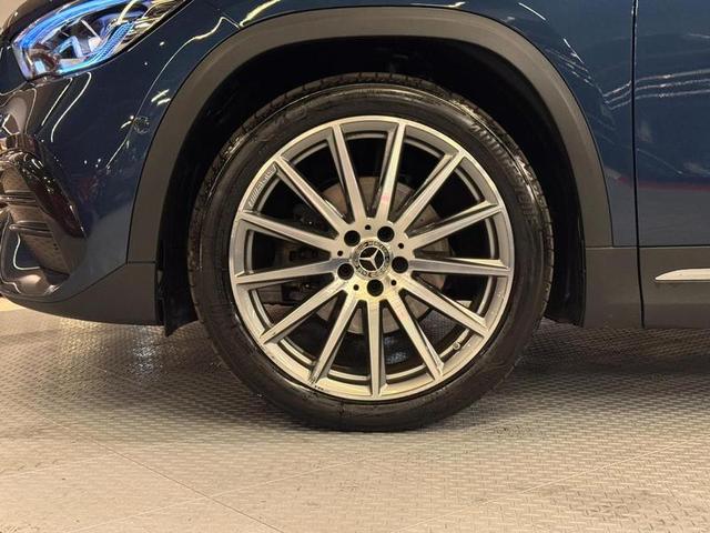 MERCEDES-BENZ GLA200 AMG LINE — foto 9