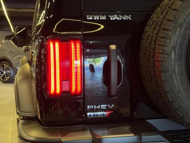 GWM TANK 300 PHEV — foto 8