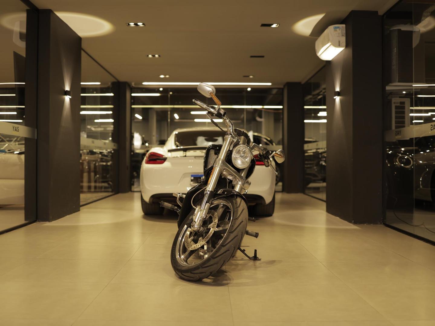 HARLEY-DAVIDSON VRSCF