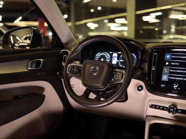 VOLVO XC40 INSC EXPRES — foto 13