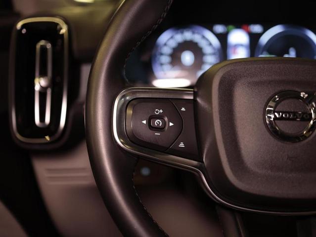 VOLVO XC40 INSC EXPRES — foto 17
