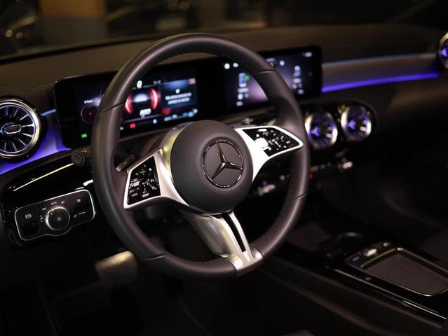 MERCEDES-BENZ CLA200 PROG — foto 14