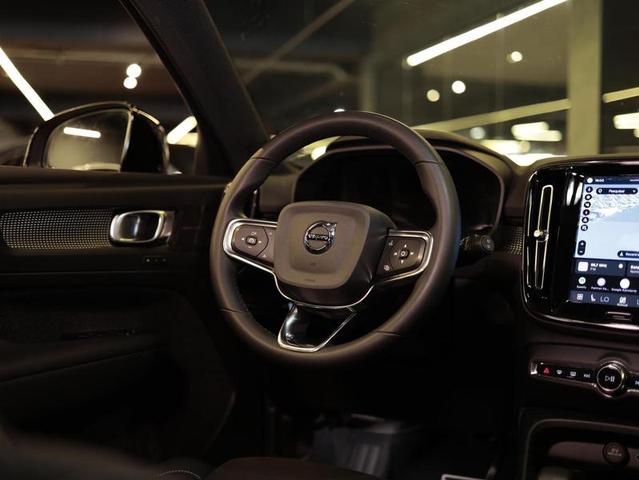 VOLVO XC40 RECHARGE PE — foto 13