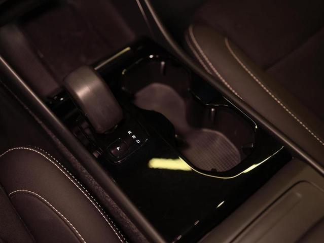 VOLVO XC40 RECHARGE PE — foto 16
