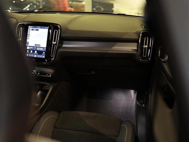 VOLVO XC40 RECHARGE PE — foto 17