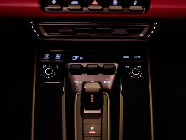 PORSCHE 911 CARRERA SC — foto 16