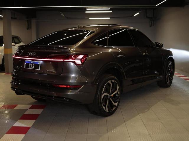 AUDI E TRON SPB — foto 6