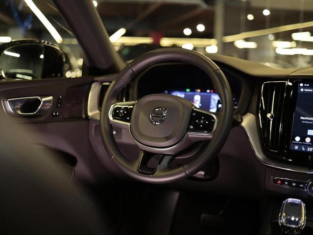 VOLVO XC60 T8 ULT DARK — foto 12
