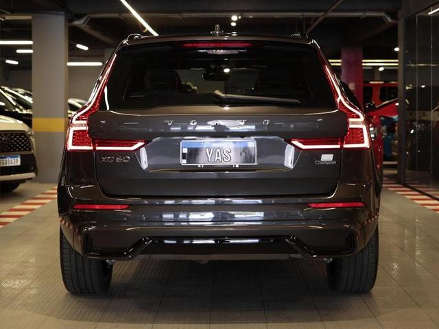 VOLVO XC60 T8 ULT DARK — foto 4