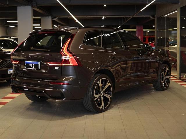 VOLVO XC60 T8 ULT DARK — foto 5