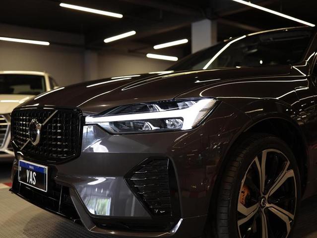 VOLVO XC60 T8 ULT DARK — foto 6