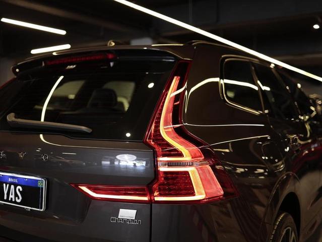 VOLVO XC60 T8 ULT DARK — foto 7