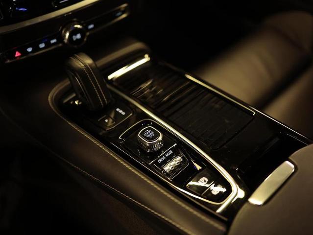 VOLVO S60 T8 R-DESIGN — foto 16