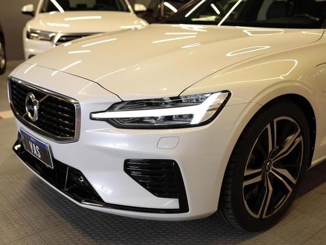 VOLVO S60 T8 R-DESIGN — foto 7