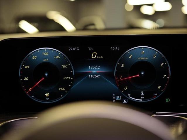 MERCEDES-BENZ GLB200 ADVANCE — foto 20