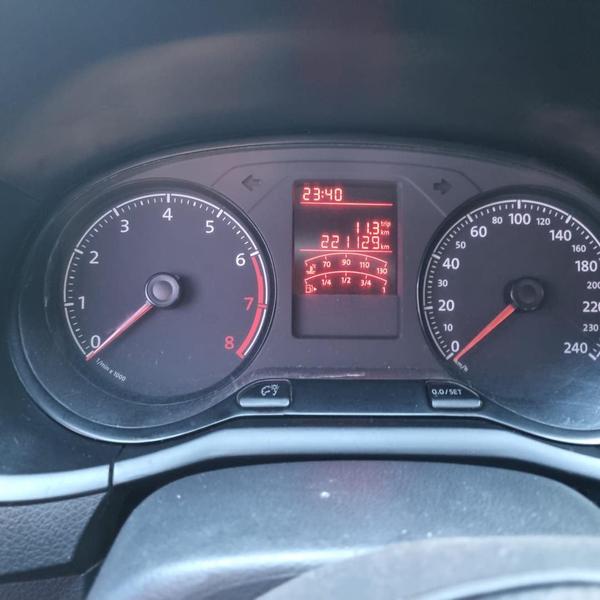 Volkswagen Voyage 1.6 MSI Flex 8V 4P - foto 8