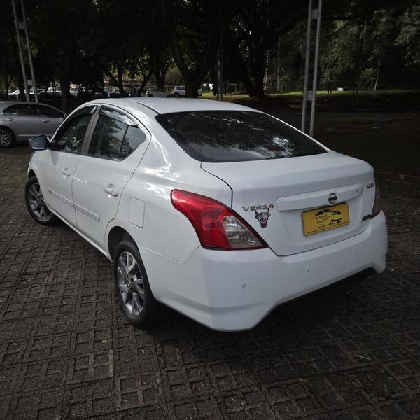 Nissan Versa Sv 1.6 Flex - foto 4