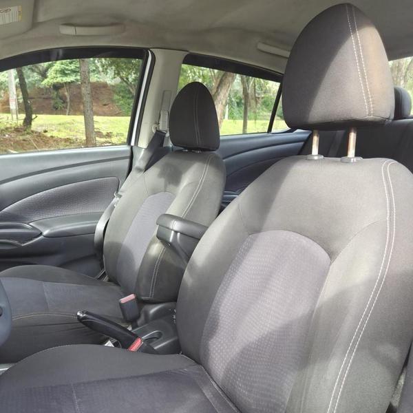 Nissan Versa Sv 1.6 Flex - foto 9