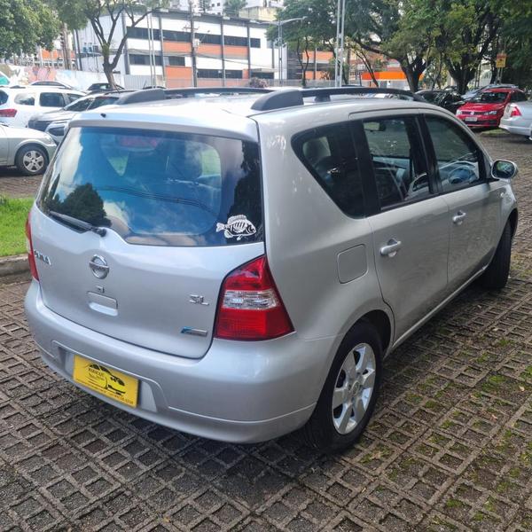 Nissan Livina Sl 1.8 16V Automático Flex 4P - foto 4