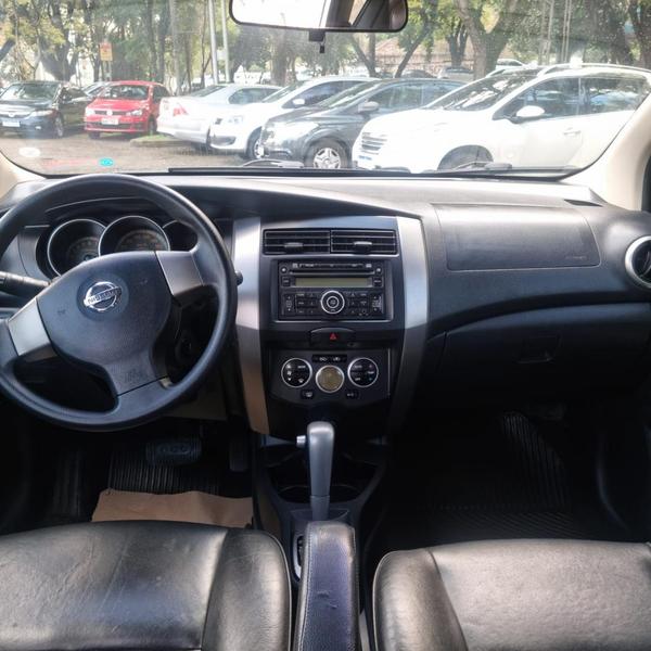 Nissan Livina Sl 1.8 16V Automático Flex 4P - foto 8