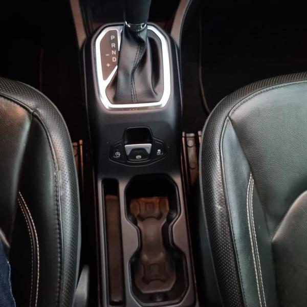 Jeep Renegade 1.8 16V Flex Longitude 4P Automático - foto 9