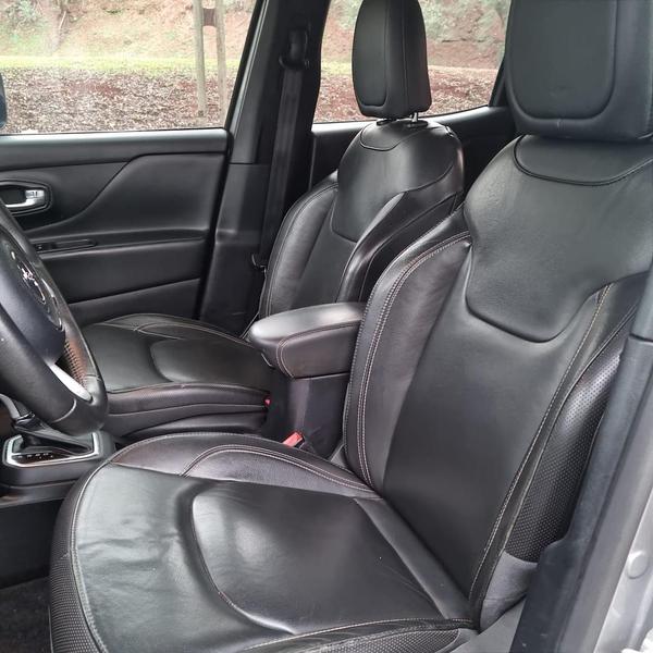 Jeep Renegade 1.8 16V Flex Longitude 4P Automático - foto 10
