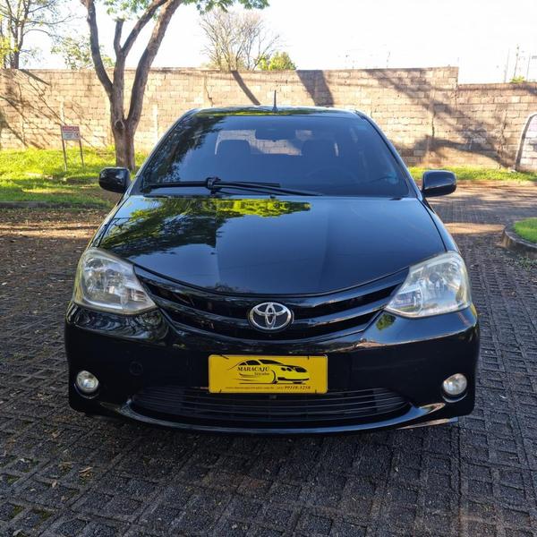 Toyota Etios Sd Xls - foto 2