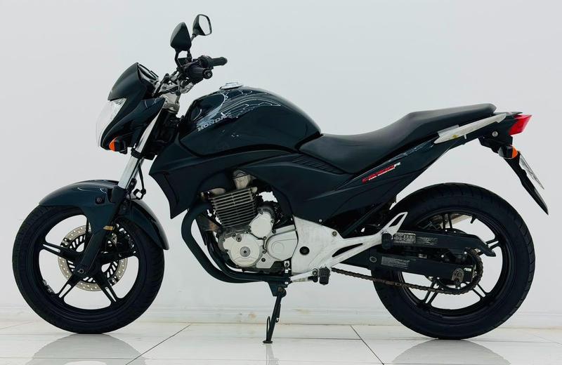 HONDA CB 300R