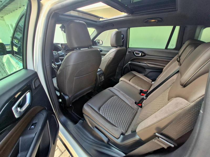 Jeep Commander Overland T270 13 Tb Flex Automático - foto 19