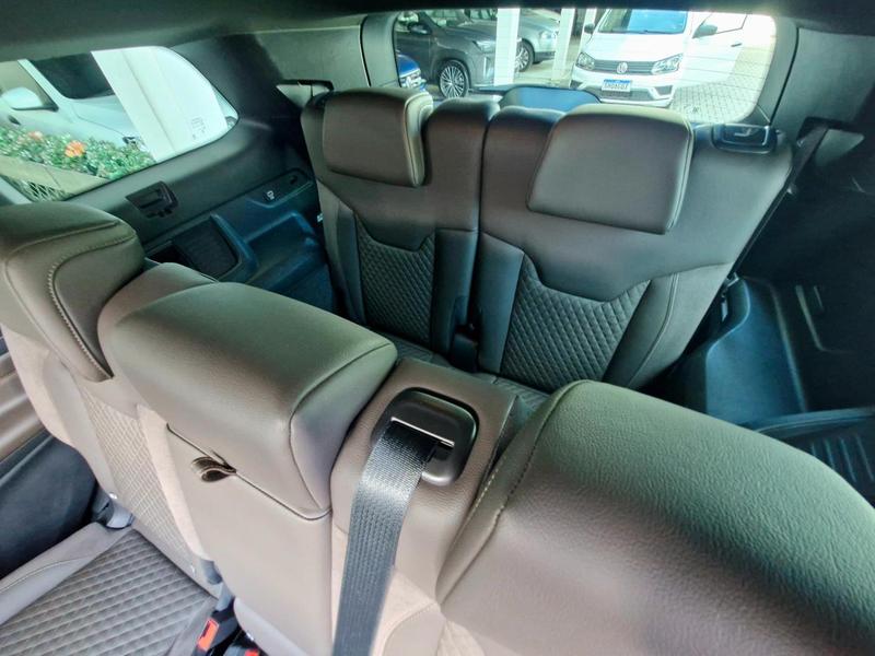 Jeep Commander Overland T270 13 Tb Flex Automático - foto 20