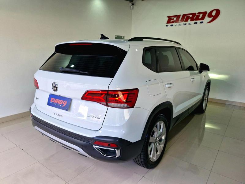 Volkswagen Taos Comfortline 1.4 250 TSI Flex Automático - foto 6