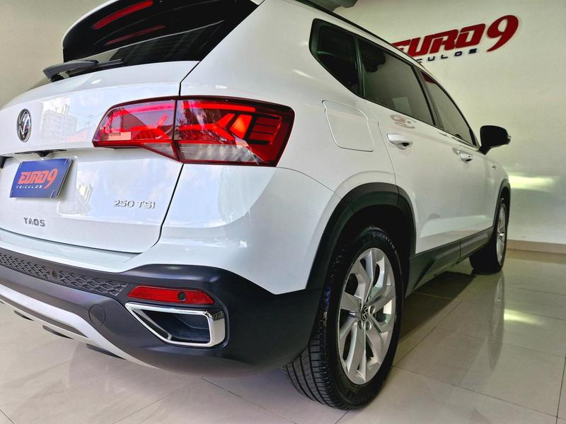 Volkswagen Taos Comfortline 1.4 250 TSI Flex Automático - foto 10
