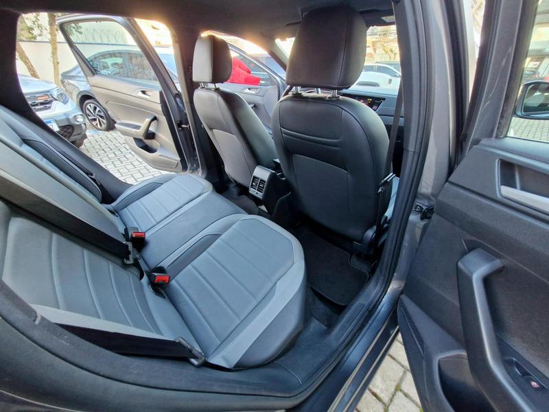 Volkswagen Nivus Highline 1.0 200 TSI Flex Aut. - foto 16
