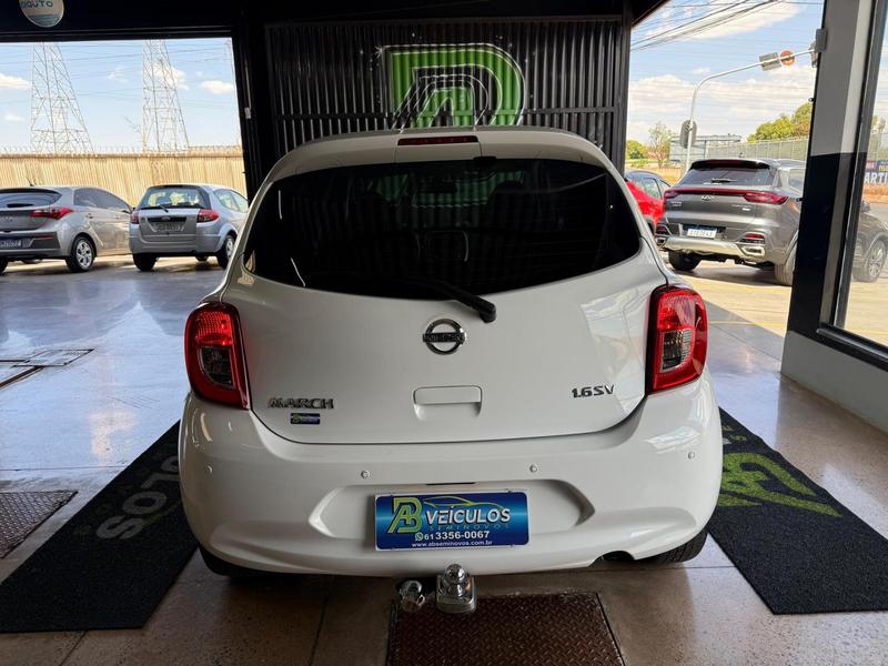 Nissan March 16sv CVT - foto 6