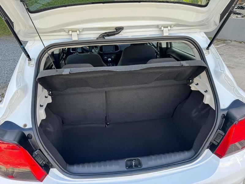 Chevrolet Onix 14mt LTZ - foto 6